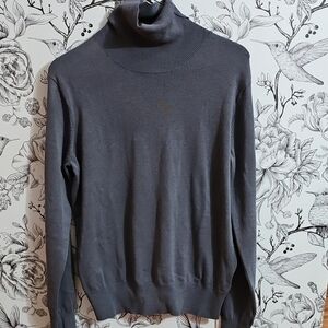 NWT H&M Gray Turtleneck Sweater Fine Knit